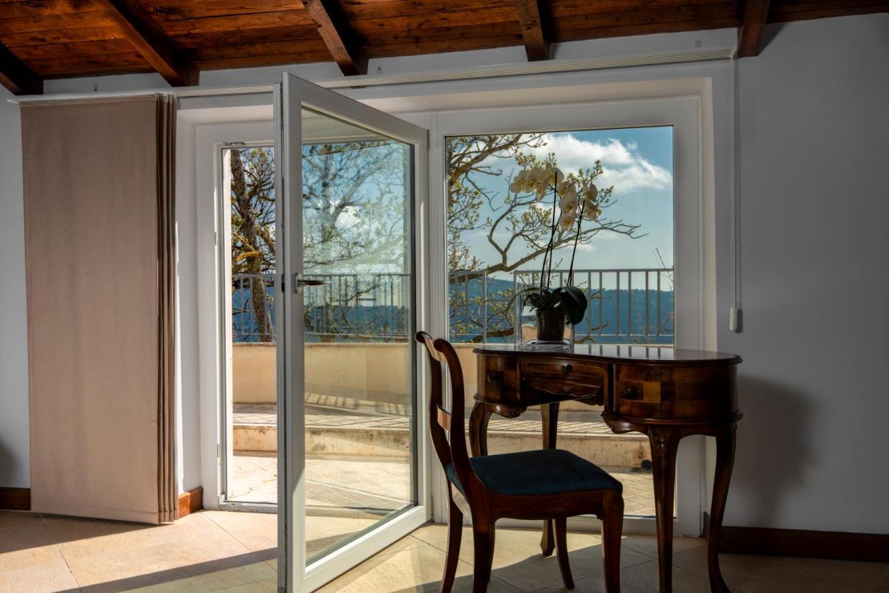 La Locanda Del Pontefice - Luxury Country House Маріно Екстер'єр фото
